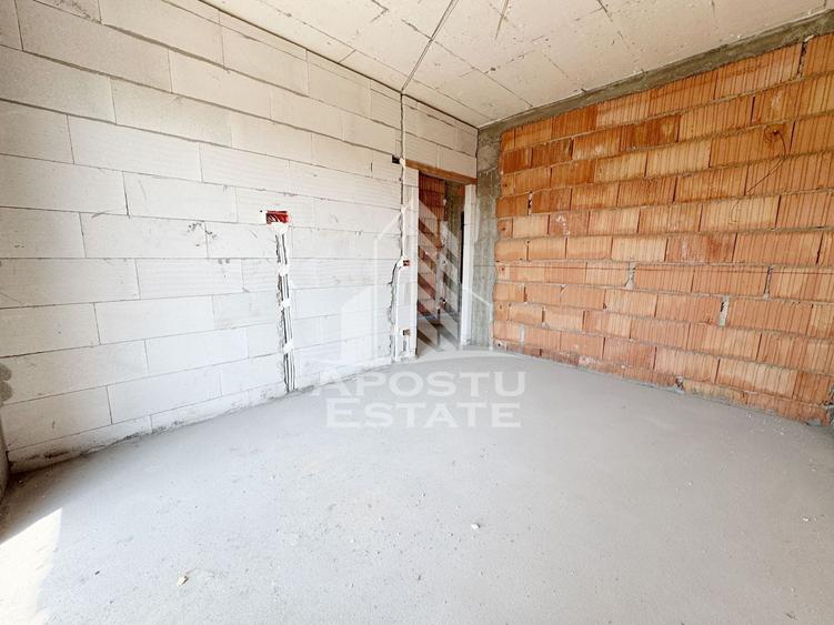 Apartament cu 2 camere semidecomandat în Giroc