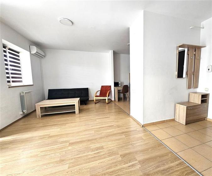 Apartament cu 2 camere semidecomandat în Tătărași