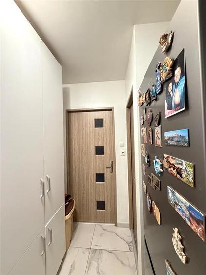 Apartament cu 2 camere semidecomandat în Valenta