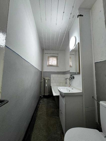 Apartament cu 3 camere semidecomandat în George Enescu