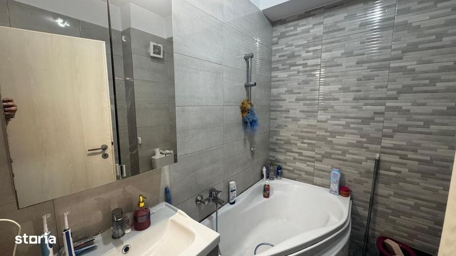 Apartament cu 3 camere decomandat în Dudu