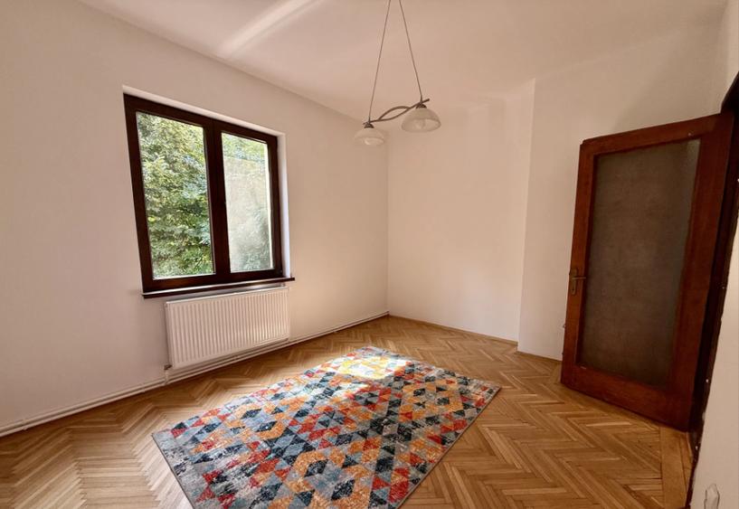 Apartament cu 2 camere semidecomandat în Ultracentral