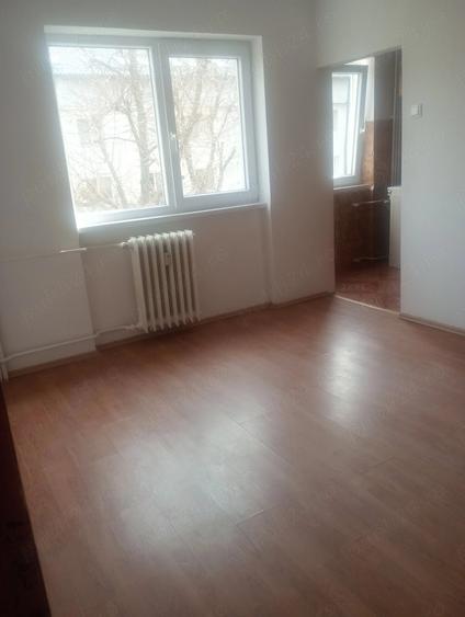 apartament 2 camere semidecomandat et 3 Gradiste - 3