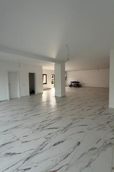 Spațiu comercial, de 135 mp, în Mărăști