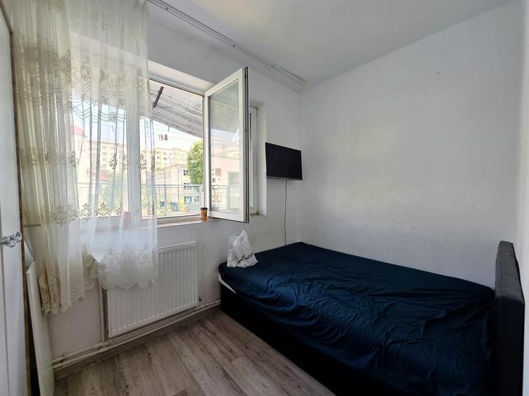 Garsonieră semidecomandată în Basarabia