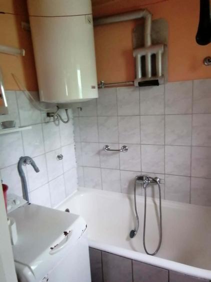 Casă individuală cu 1 camere cu Canalizare în Semicentral