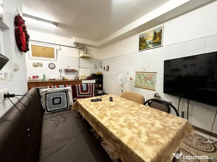 Casă cu 6 camere cu Teren 370 Mp în Olimpia-Stadion
