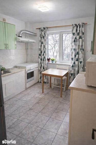 Dr Taberei Bd 1 Mai Str Sibiu , 2 cam dec , 56 mp, etaj 3,Proprietar - 1