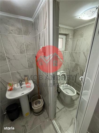 Spațiu comercial, de 300 mp, în Central