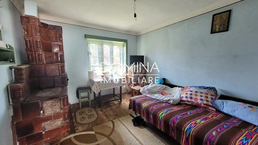Casă individuală cu 3 camere cu Teren 1583 Mp în Polovragi