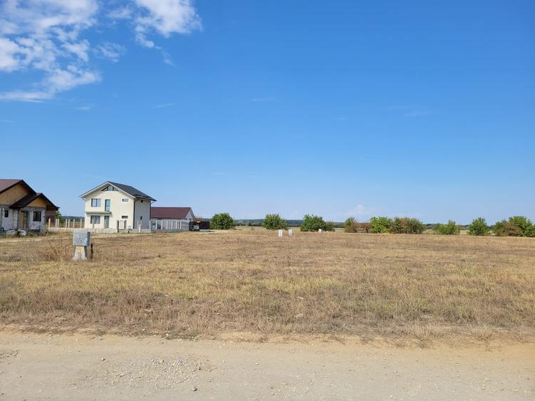 Teren Construcții intravilan de 7864 mp, în Central