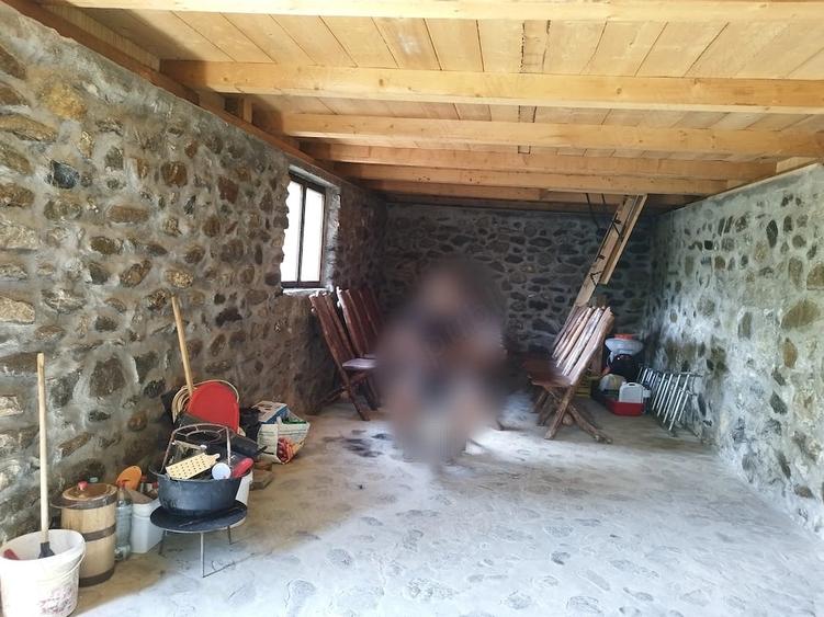 Casă cu 3 camere cu Teren 5200 Mp în Schela