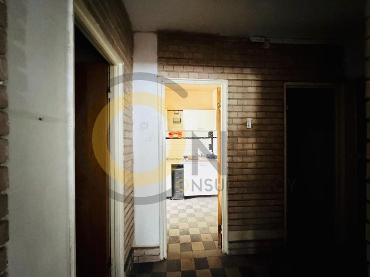 Apartament cu 3 camere semidecomandat în Pantelimon