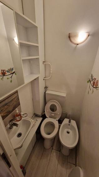 Apartament cu 3 camere decomandat, mobilat în Galata