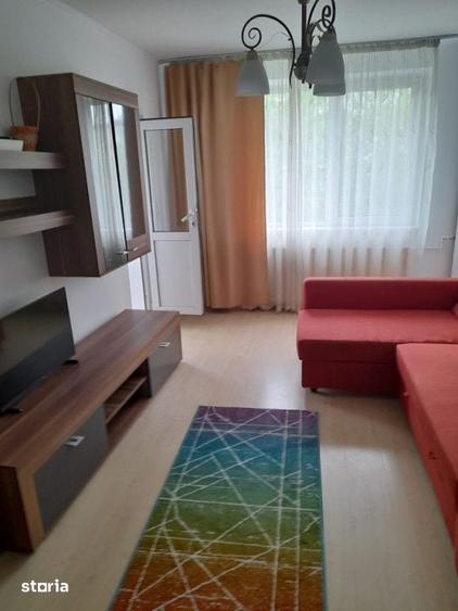 Apartament cu 3 camere decomandat în Dristor