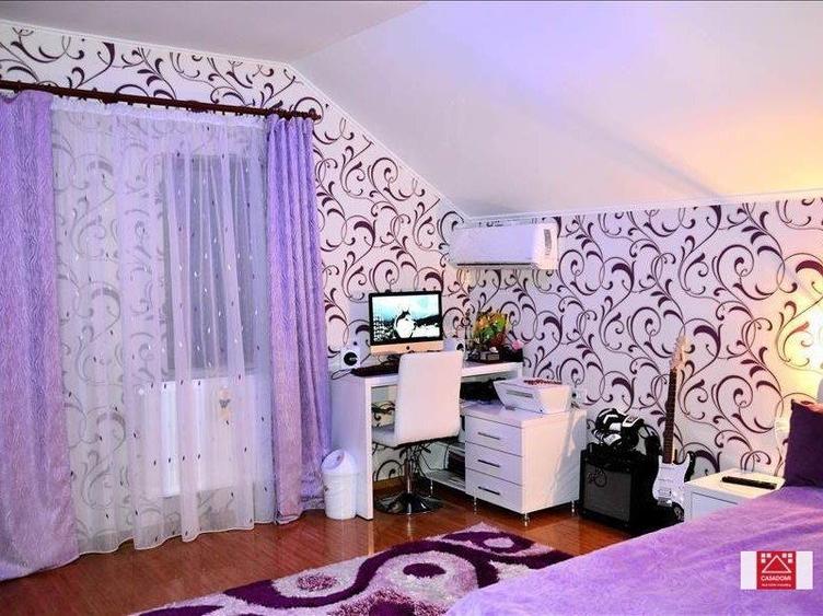 Casă individuală cu 7 camere cu Garaj în Șagu