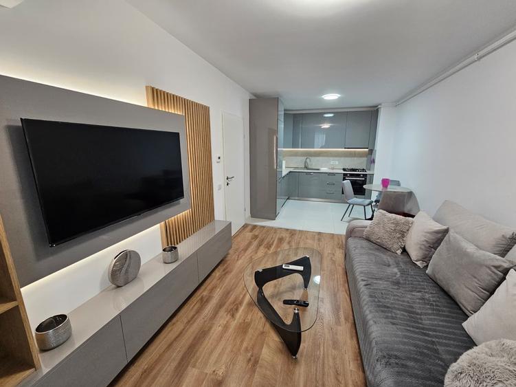 Apartament cu 2 camere decomandat în Rahova