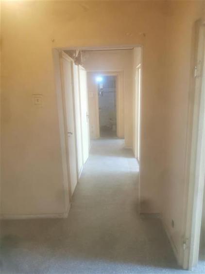 Apartament cu 3 camere decomandat în Alexandru Obregia