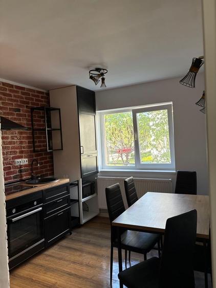 Apartament 3 camere de vanzare str Toamnei - 1