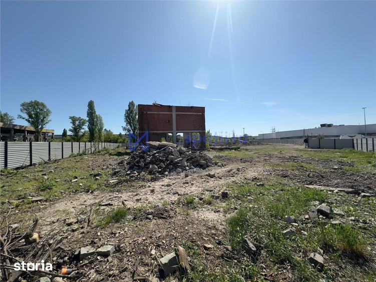 Teren de 2050 mp, în Zona industrială