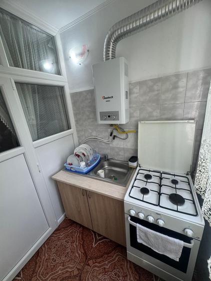 Garsonieră decomandată în Dobroești