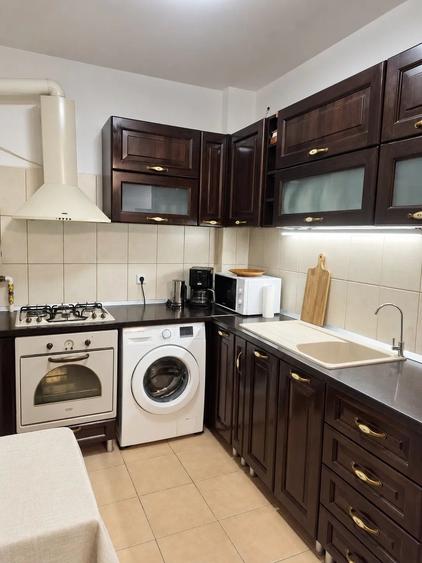 Apartament cu 2 camere decomandat în 13 Septembrie