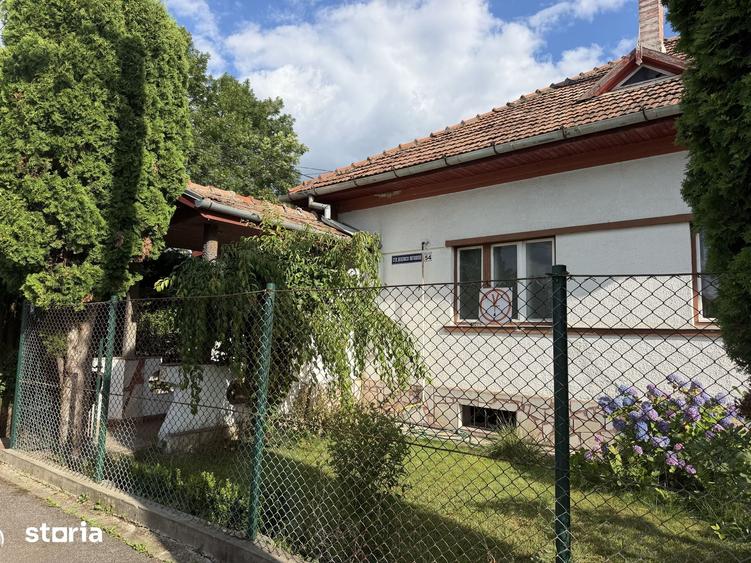 Casă cu 3 camere cu Teren 512 Mp în Central