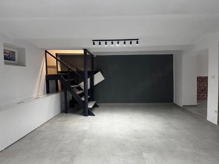 Spațiu comercial, de 70 mp, în Central