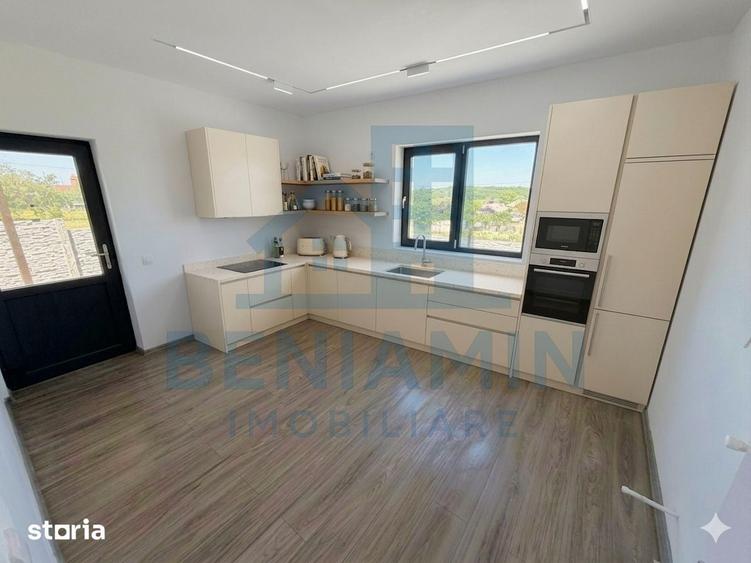 Casă cu 3 camere cu Teren 350 Mp în Ghercești