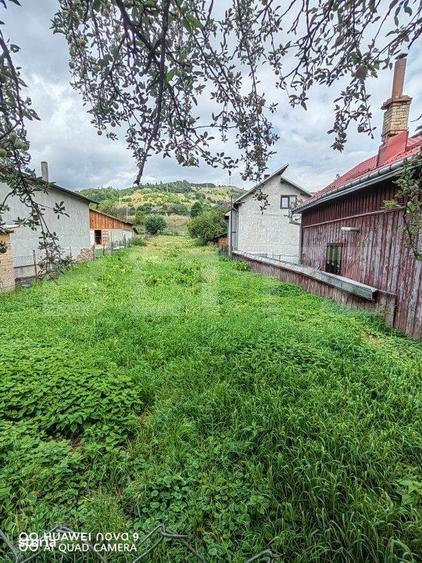 Casa de vanzare in Gura Humorului + teren generos - 1