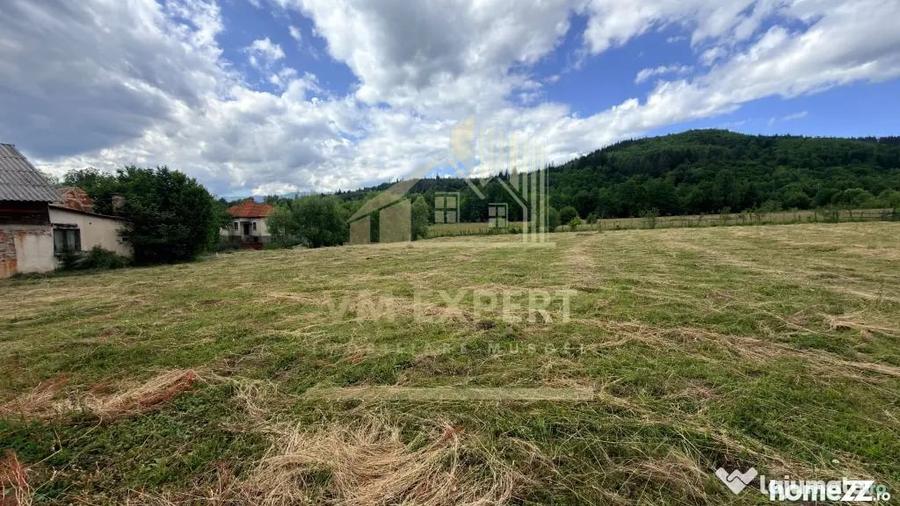 Casă cu 3 camere cu Teren 6997 Mp în Bughea de Sus