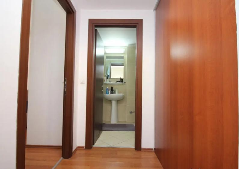 Apartament cu 2 camere semidecomandat, mobilat în Obor
