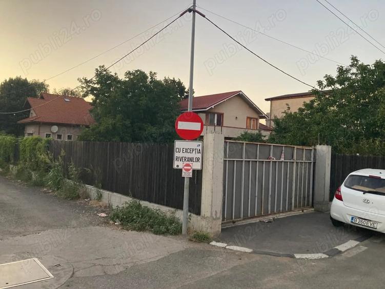 Teren de 600 mp, în Roșu