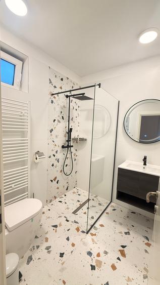 Duplex cu 3 camere cu Canalizare în Central