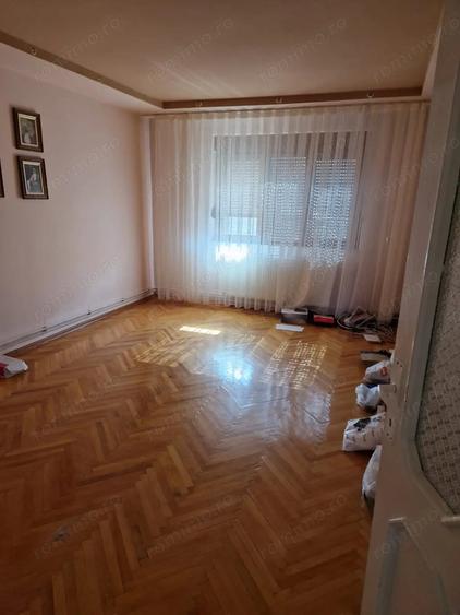 Casă cu 1 camere cu Teren 200 Mp în Central