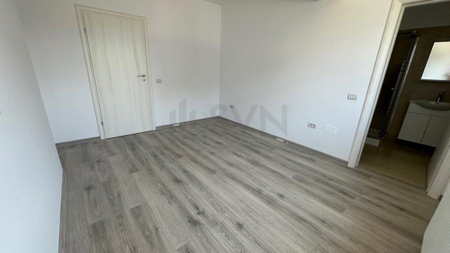Apartament cu 3 camere decomandat în Fundeni