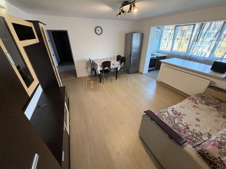 Apartament cu 3 camere semidecomandat, mobilat în Girocului