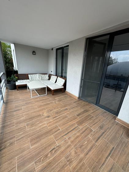 Apartament cu 4 camere decomandat în Central