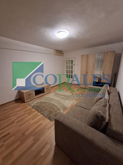 Zona Lipovei | Apartament 2 camere | Decomandat - 1