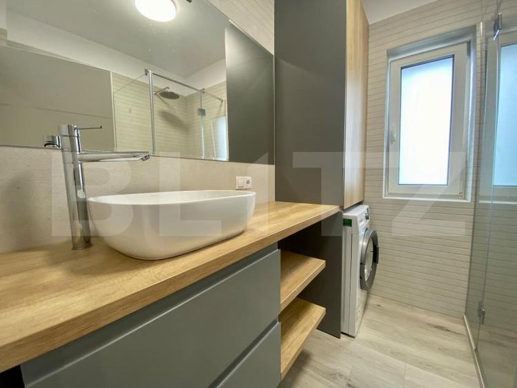 Apartament cu 2 camere semidecomandat, mobilat în Bună Ziua