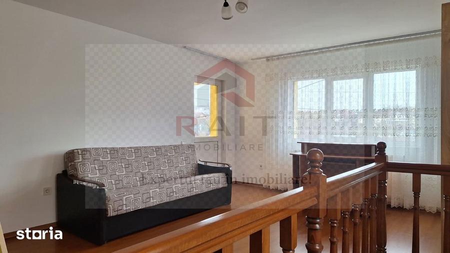 Casă cu 4 camere cu Teren 100 Mp în Central