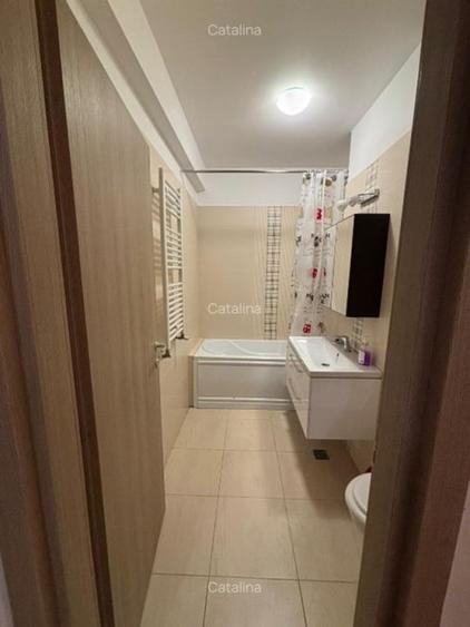 Apartament cu 2 camere semidecomandat, mobilat în Sebastian