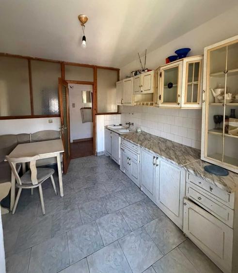 Apartament cu 2 camere decomandat în Gura Văii