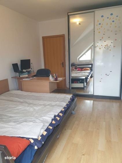 Apartament cu 3 camere decomandat în Păcurari