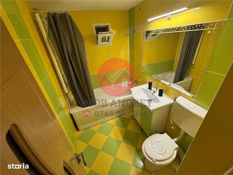 Apartament cu 3 camere decomandat în Central