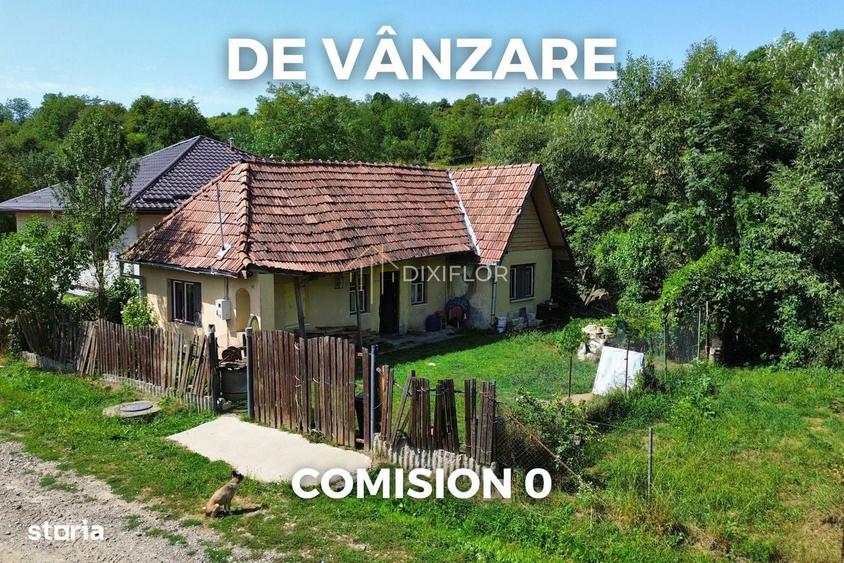 Casă cu 2 camere decomandat în Cotuș
