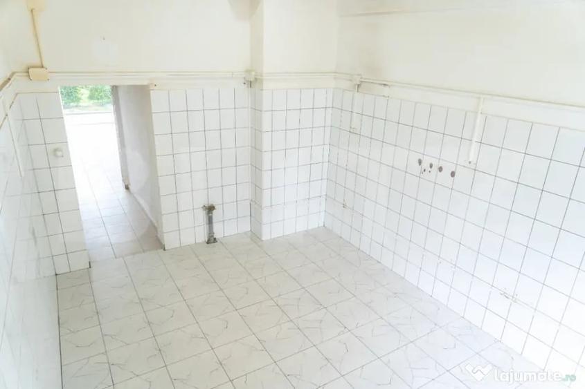 Spațiu comercial, de 200 mp, în Tur