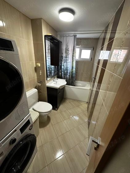 Apartament cu 3 camere decomandat în Govândari