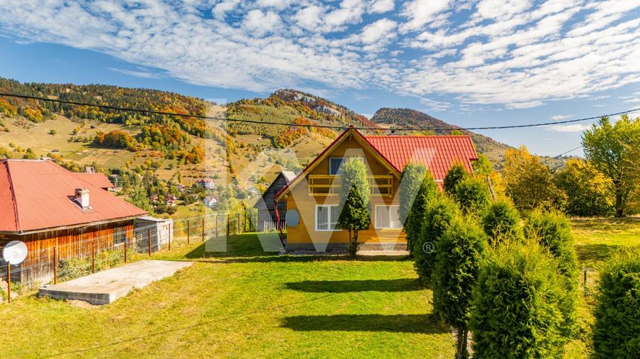 Casă individuală cu 4 camere cu Teren 1045 Mp în Măgura