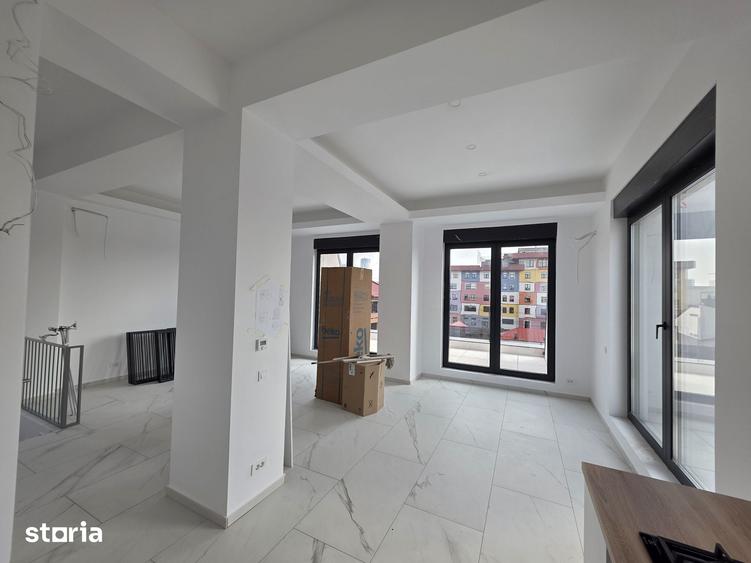 Apartament cu 4 camere în Aviației
